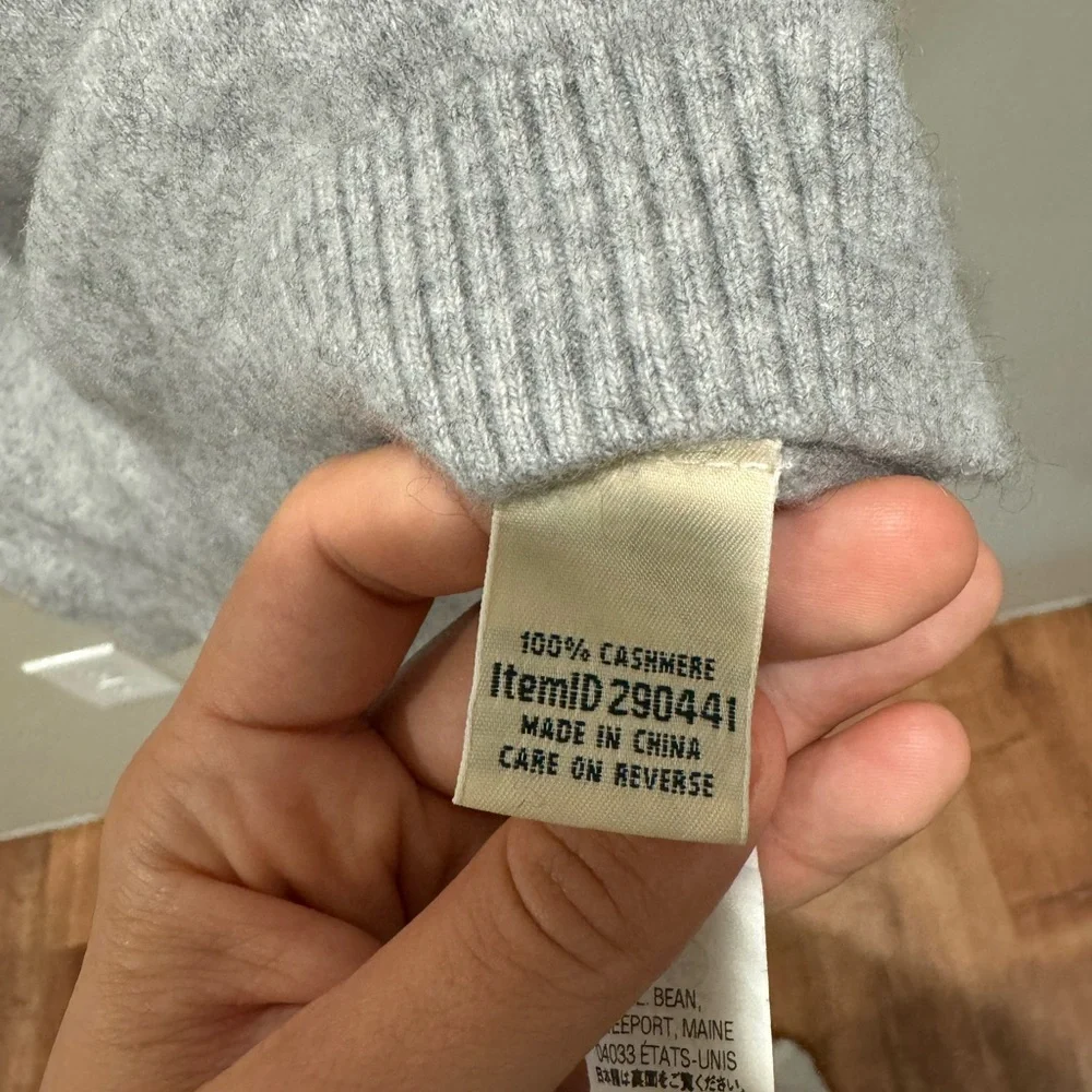 L.L. Bean Heather Gray Pullover - Picture 4 of 4